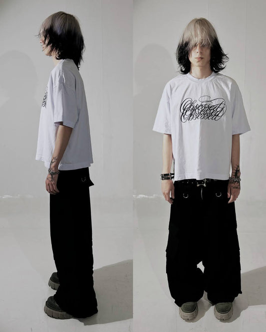 Camiseta Boxy DISSOCIATION Bordada BRANCA [PRONTA ENTREGA]