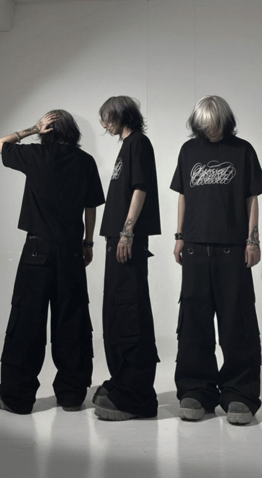 Camiseta Boxy DISSOCIATION Bordada PRETA [PRONTA ENTREGA]